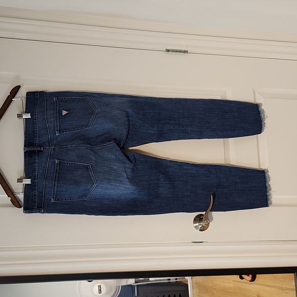 Guess Jeans - Picture 4 of 7